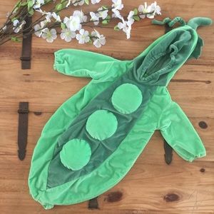 Peapod Baby 🎃 Halloween Costume